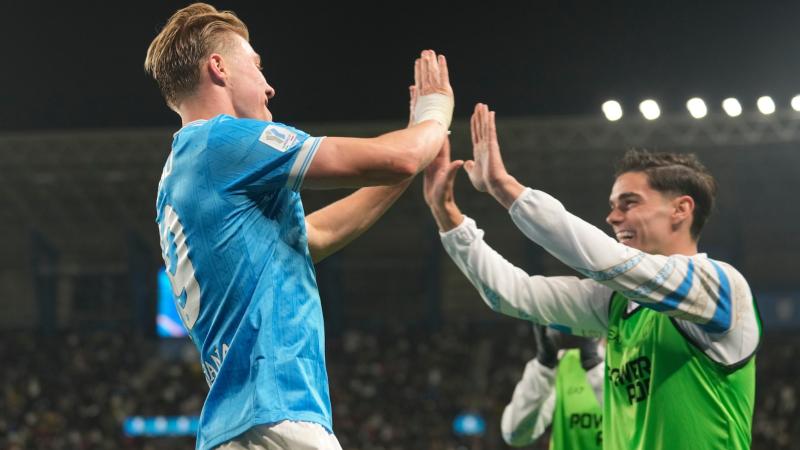 记者：罗马联系法比奥-席尔瓦团队，但若吉拉西离队他将留下（名记：罗马已接洽法比奥-席尔瓦团队，若吉拉西离开，席尔瓦将选择留队）