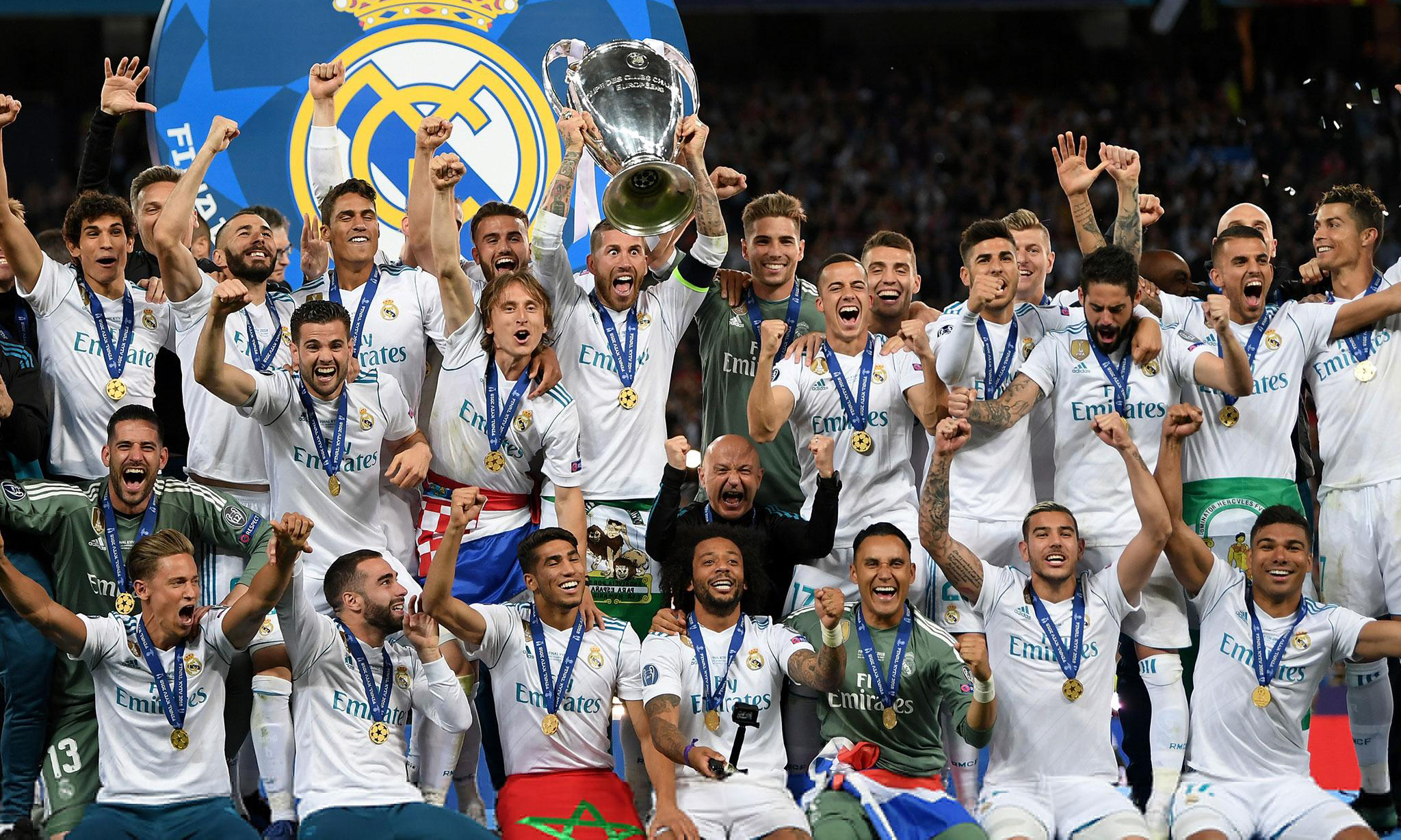 欧冠：巴黎2-1战胜曼联（欧冠：巴黎2比1击败曼联）