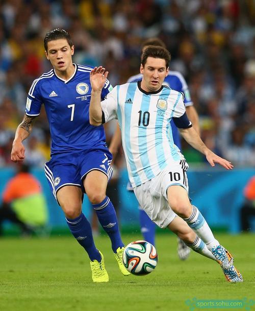 贝尔戈米展望米兰德比：米兰反击很强，国米高压策略有风险（贝尔戈米前瞻米兰德比：米兰反击锐利，国米高位压迫存隐患）