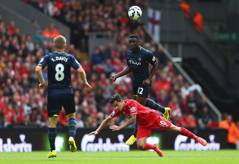 懂球妹采访：她是切尔西球迷，最喜欢阿扎尔和坎特（懂球妹专访：切尔西拥趸，最欣赏阿扎尔与坎特）